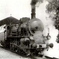 Locomotiva_gruppo_471