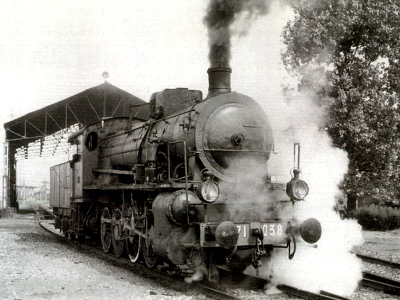 Locomotiva_gruppo_471