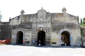 Orbetello. Porta spagnola.